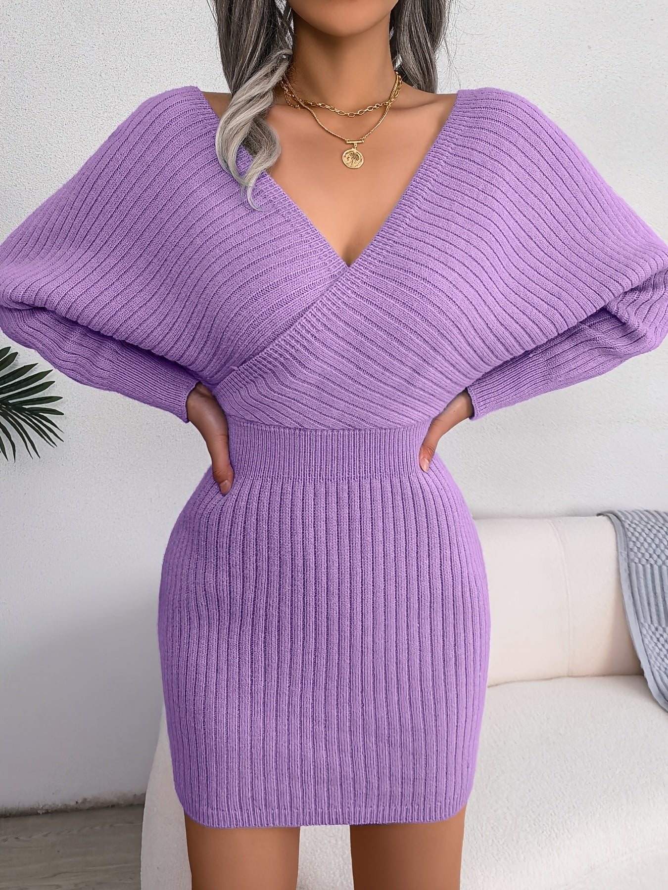 Robe Pull Croisée – Décolleté V & Manches Chauve‑Souris