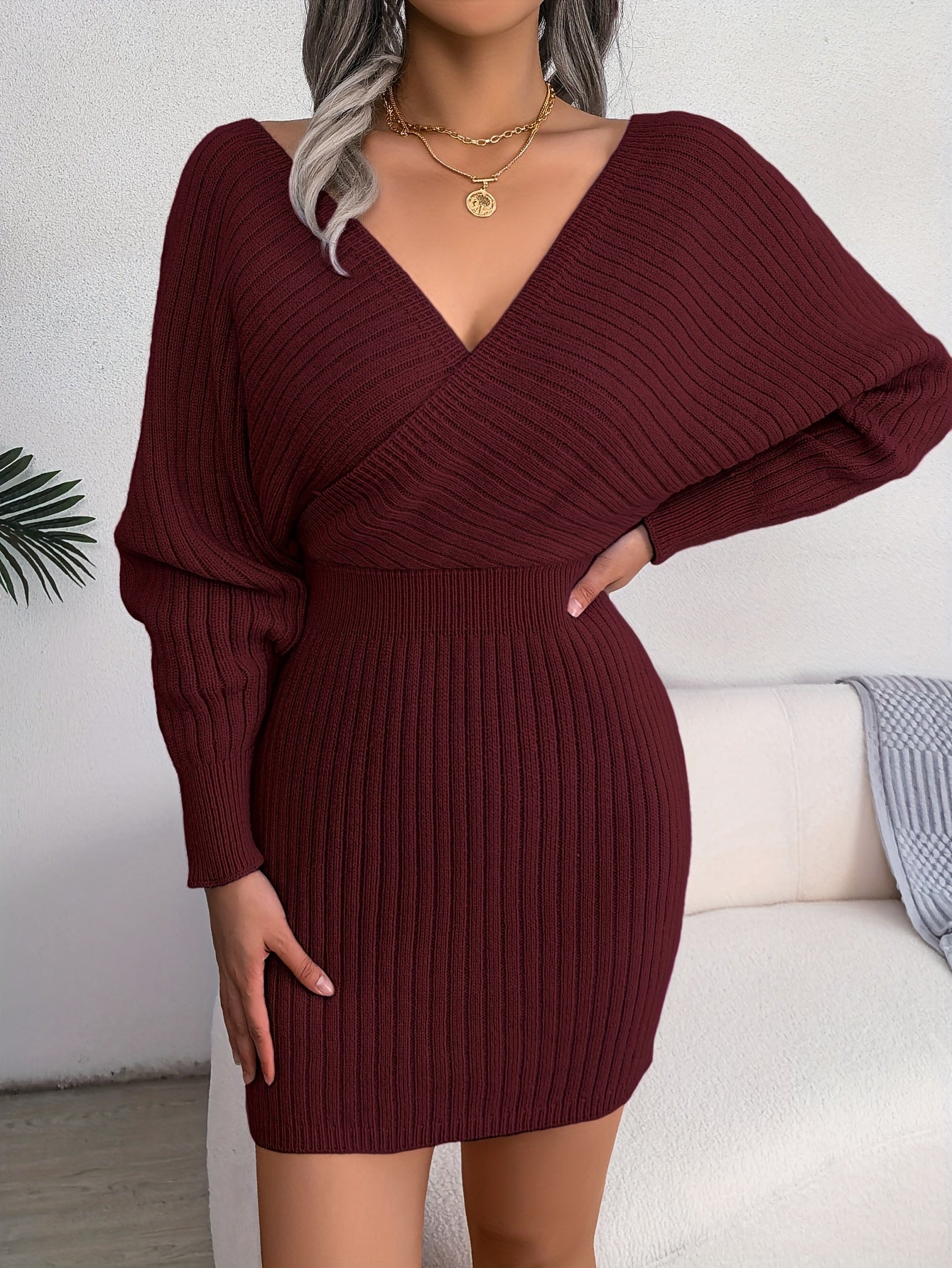 Robe Pull Croisée – Décolleté V & Manches Chauve‑Souris