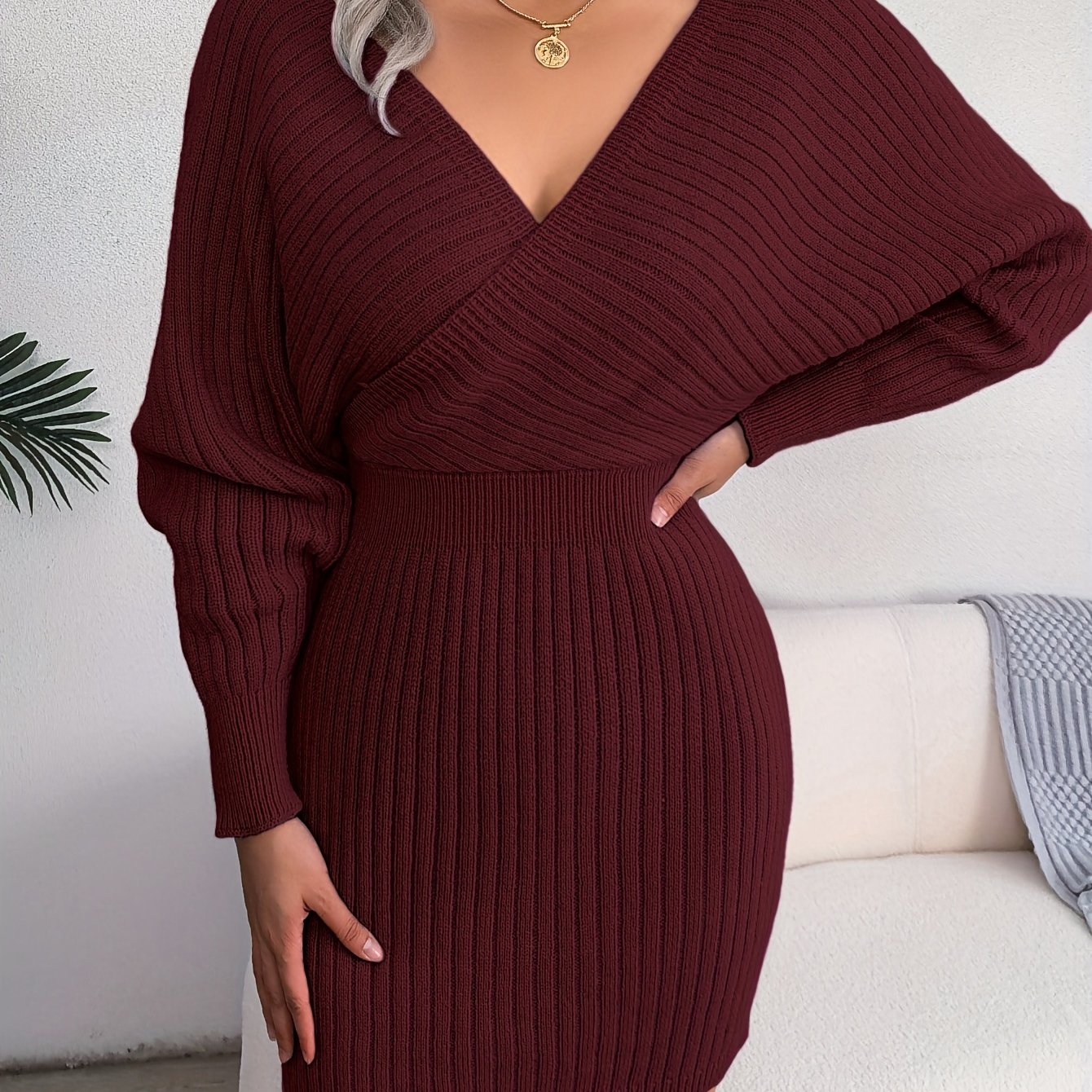 Robe Pull Croisée – Décolleté V & Manches Chauve‑Souris