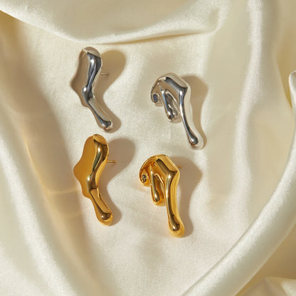 BOUCLE D'OREILLES FASHION UN MOTIF DE CHAQUE COTE