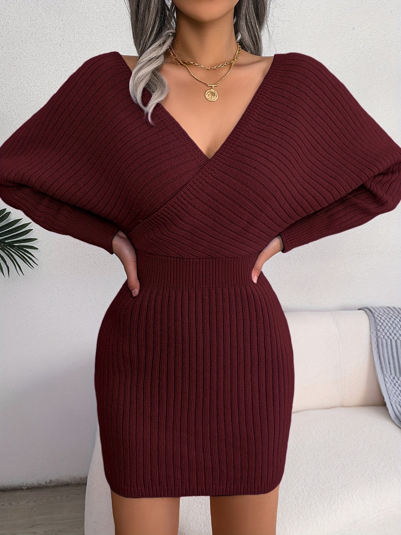Robe Pull Croisée – Décolleté V & Manches Chauve‑Souris